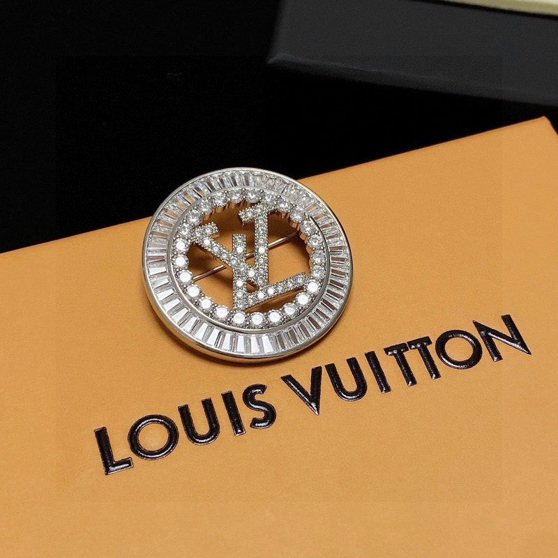 18K Louis Vuitton Full Diamond Brooch