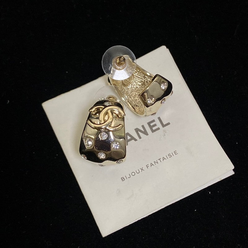 18K Chanel 24C Diamond Earrings