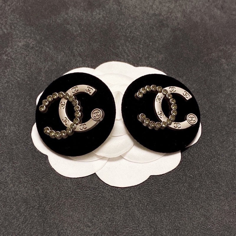 18K Chanel Black Earrings