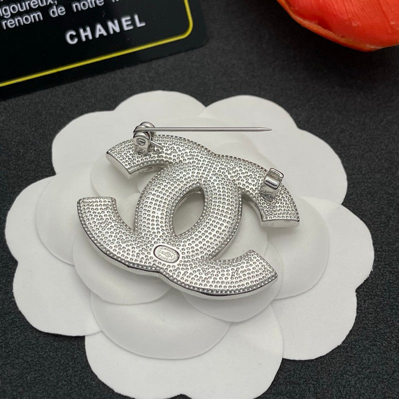 18K Chanel Full Diamond Brooch