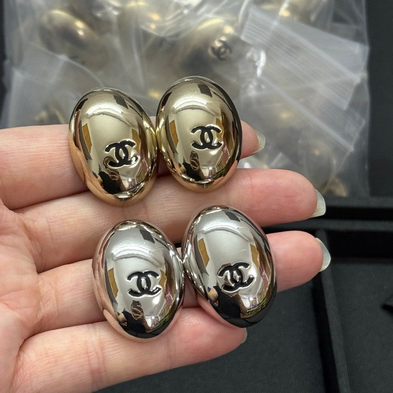 18K Chanel Oval Gold Earrings