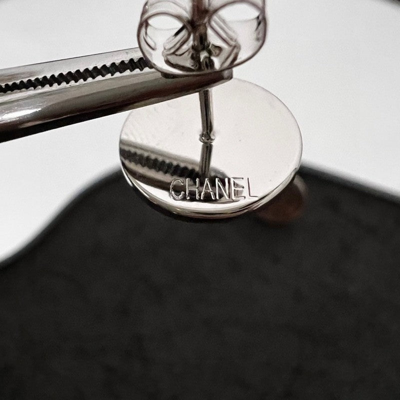 18K Chanel White Gold Earrings