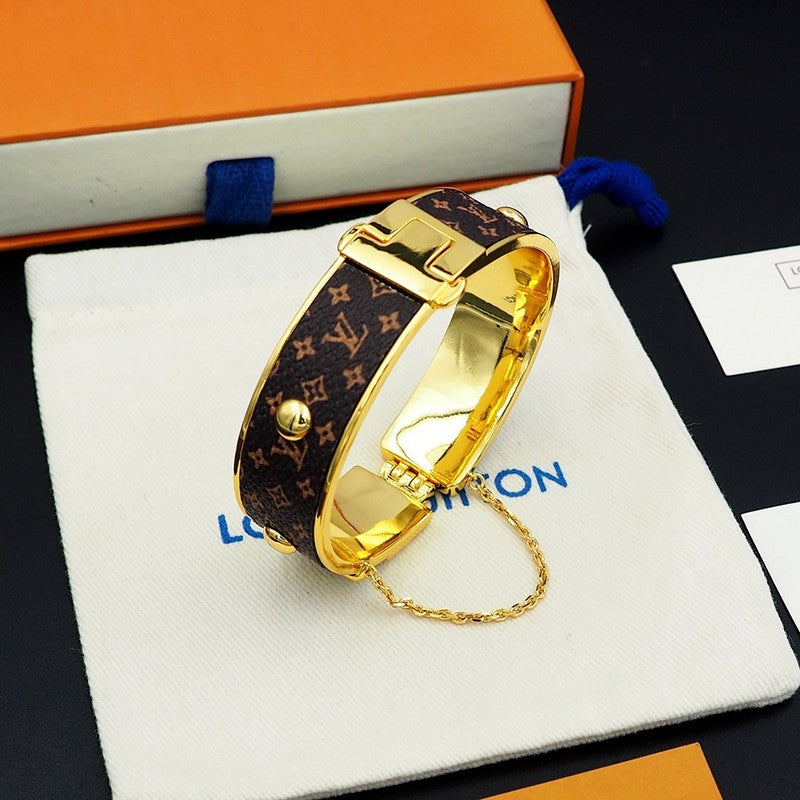 18K Louis Vuitton Signature Bracelet