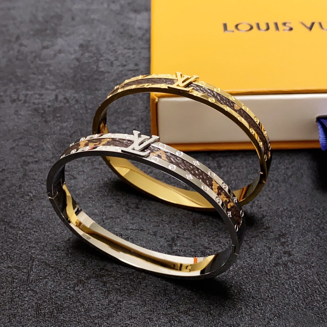 18K Louis Vuitton Vintage Leather Bracelet