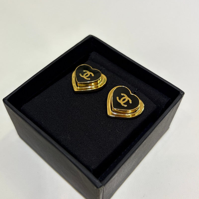 18K Chanel 26P Black & Red Heart Earrings
