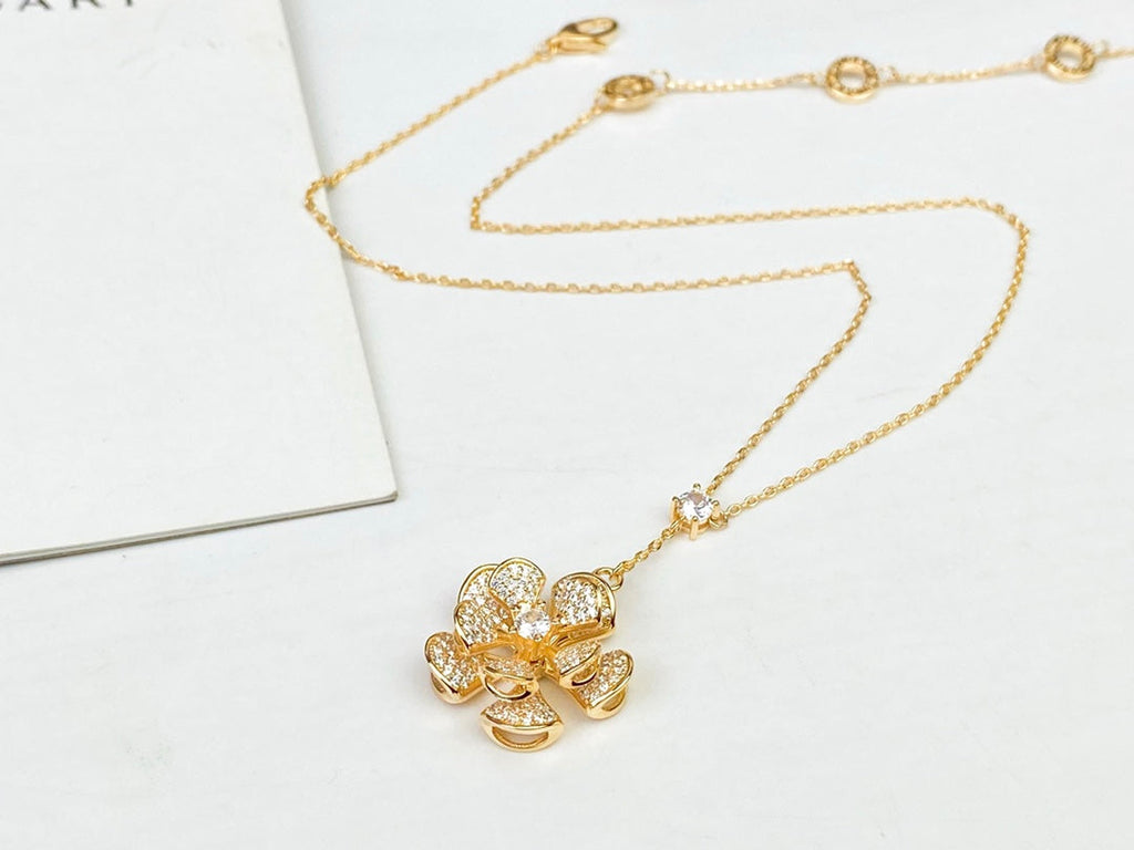 18K BVLGARI BV DIVAS' DREAM Necklace