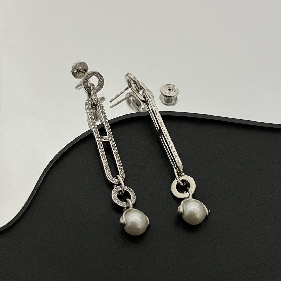 18K Hermes Chandra Diamonds Earrings