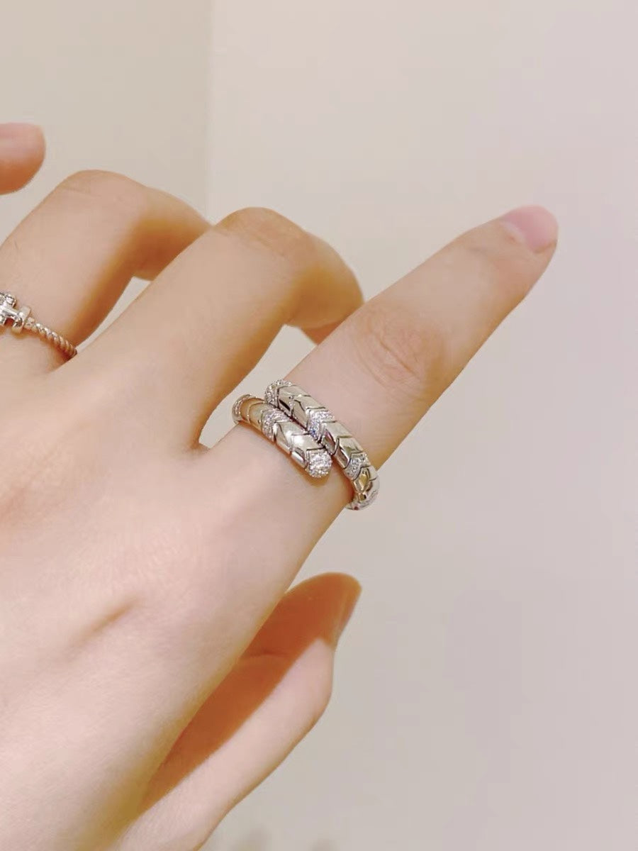 18K BVLGARI BV Serpenti Viper Pave Diamond Ring
