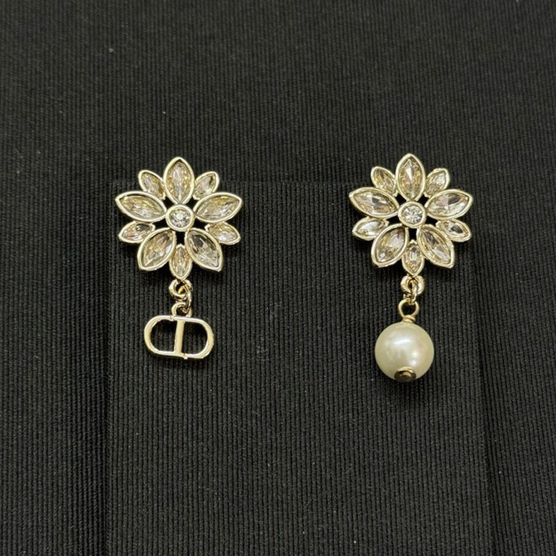 18K Dior Flower Diamond Earrings