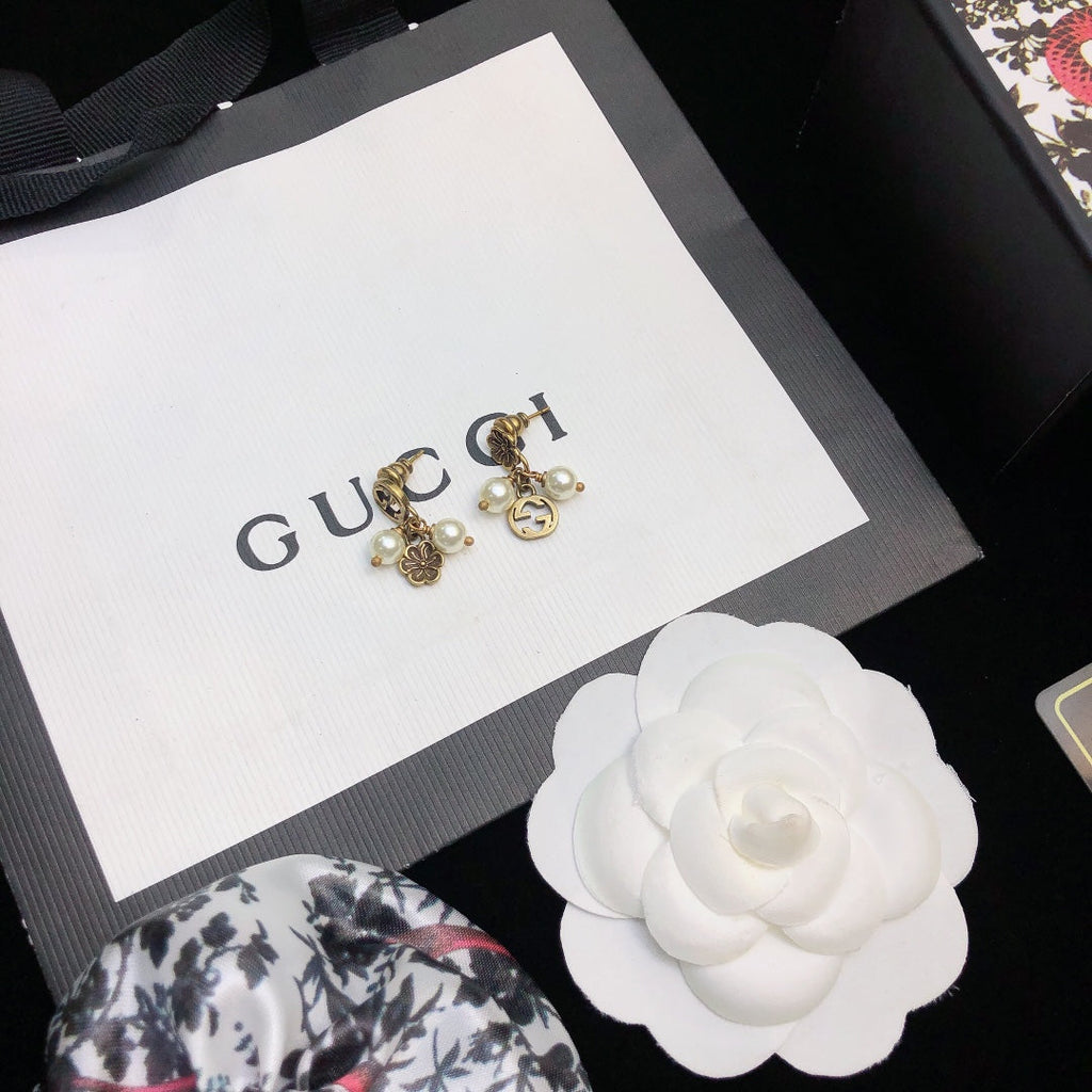 18K Gucci Flower & Pearl Pendant Earrings