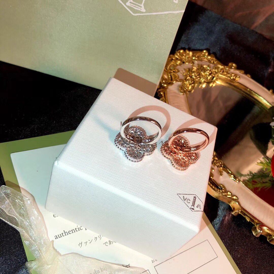 18K Van Cleef & Arpels Magic Alhambra Diamond Ring
