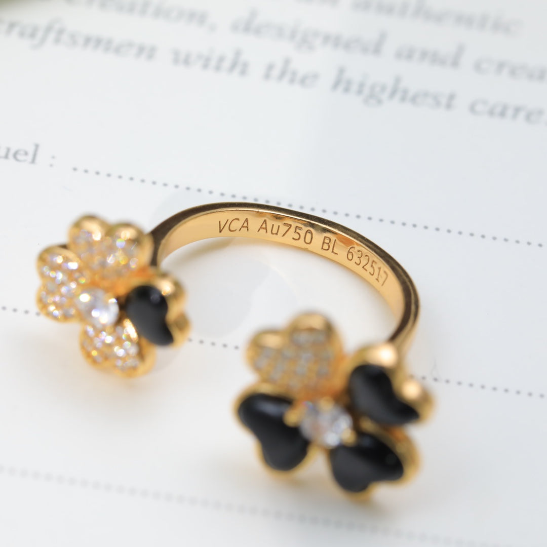 18K Van Cleef & Arpels Cosmos Between the Finger Diamond Ring