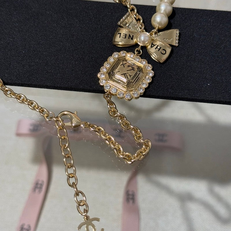 18K Chanel 25K Butterfly Pearl Necklace
