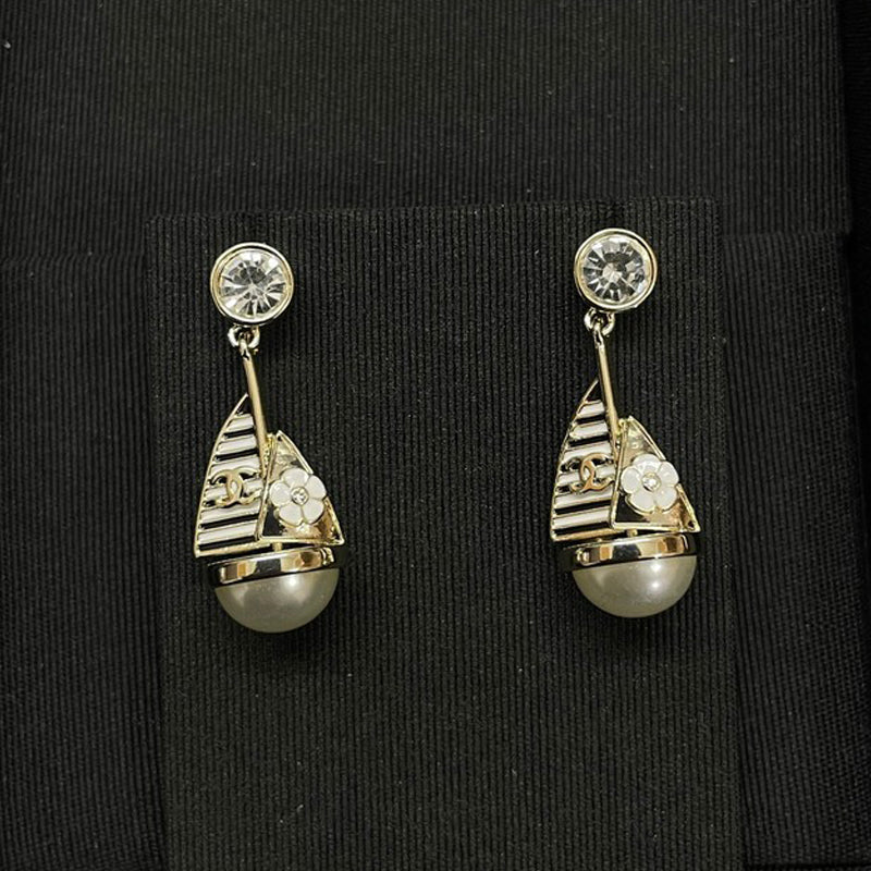 18K Chanel Sailboat Diamond Earrings