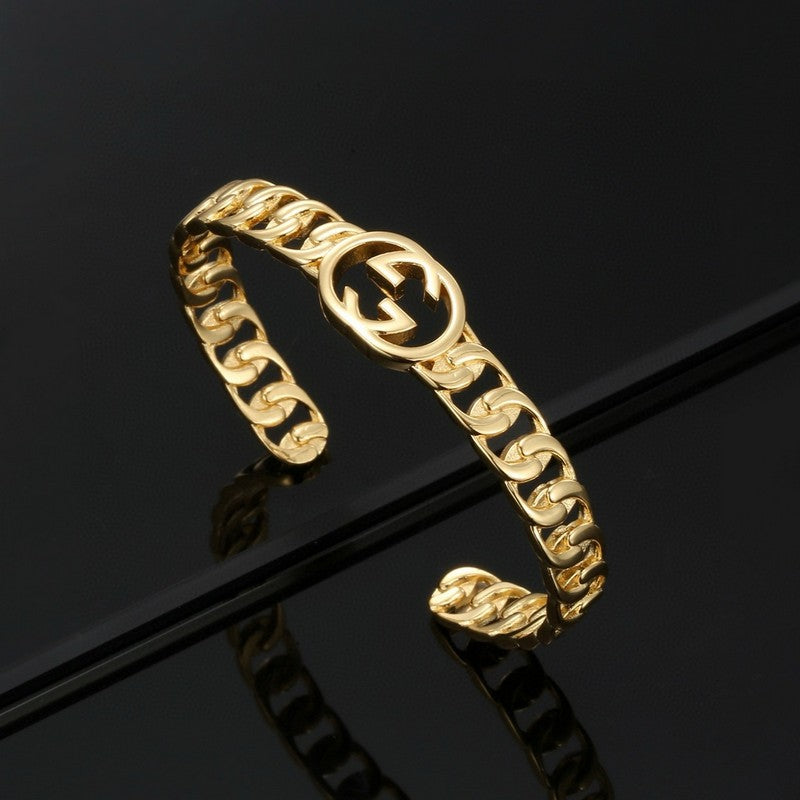18K Gucci Chain Open Bracelet