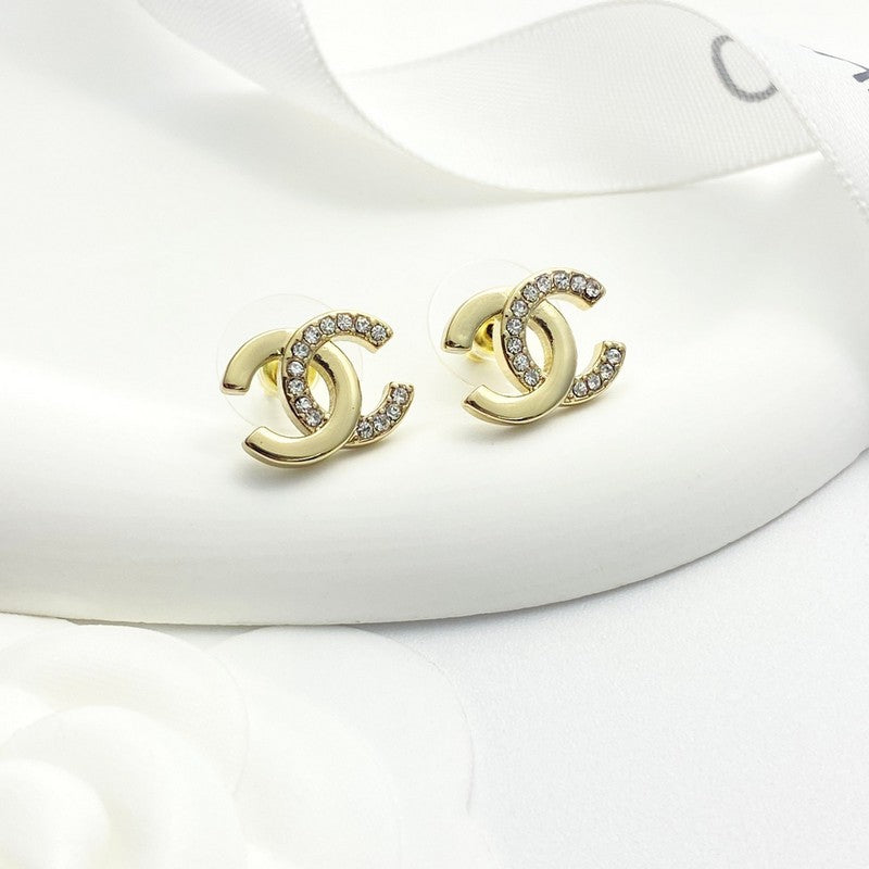 18K Chanel 25P Gold Earrings