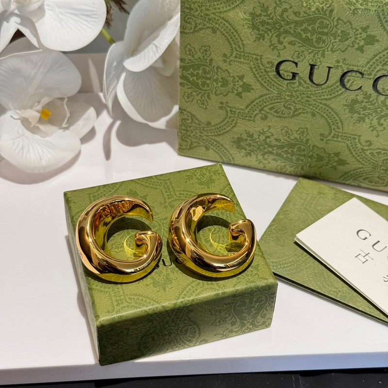 18K Gucci Smooth Gold Earrings