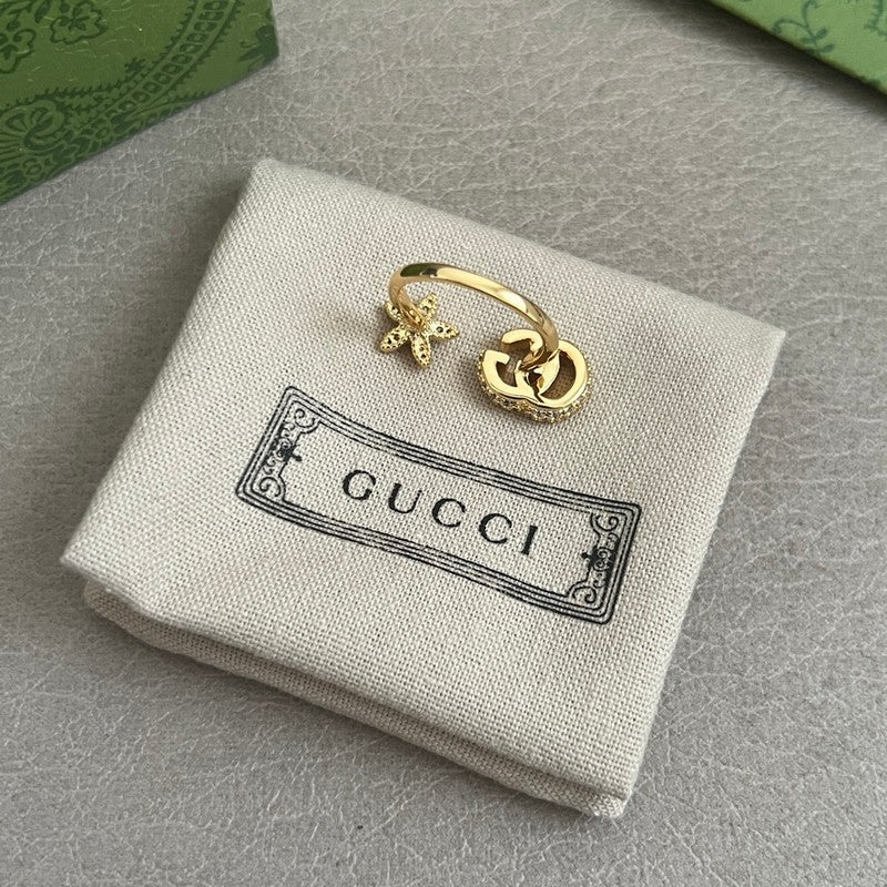 18K Gucci Flower Diamond Gold Ring