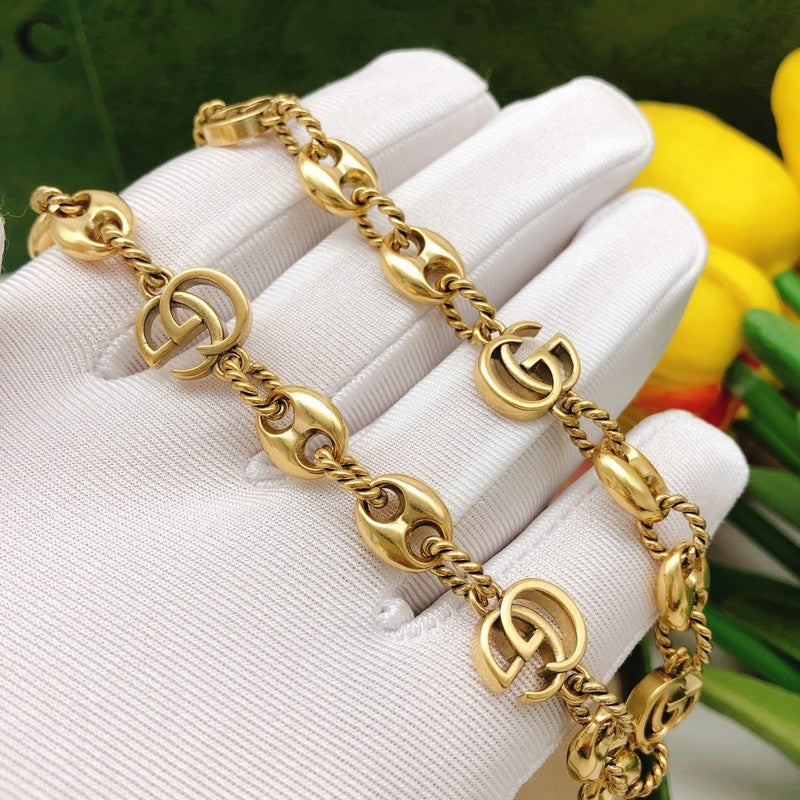 18K Gucci Interlocking G Twist Chain Necklace