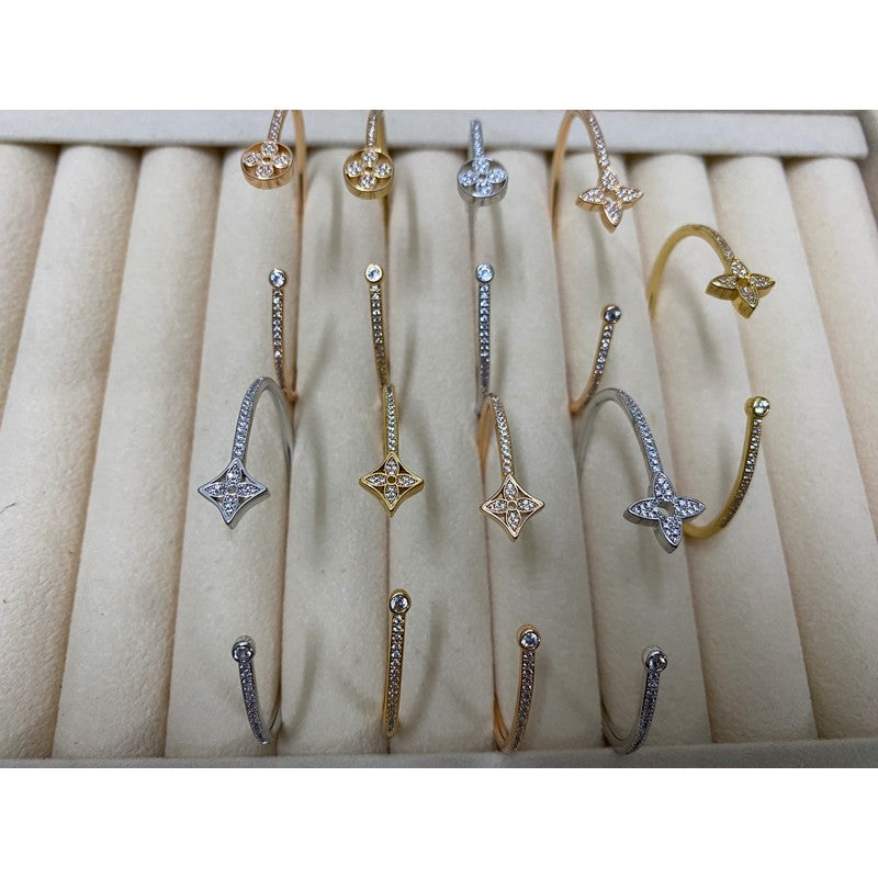 18K Louis Vuitton Blossom Gold Bracelet