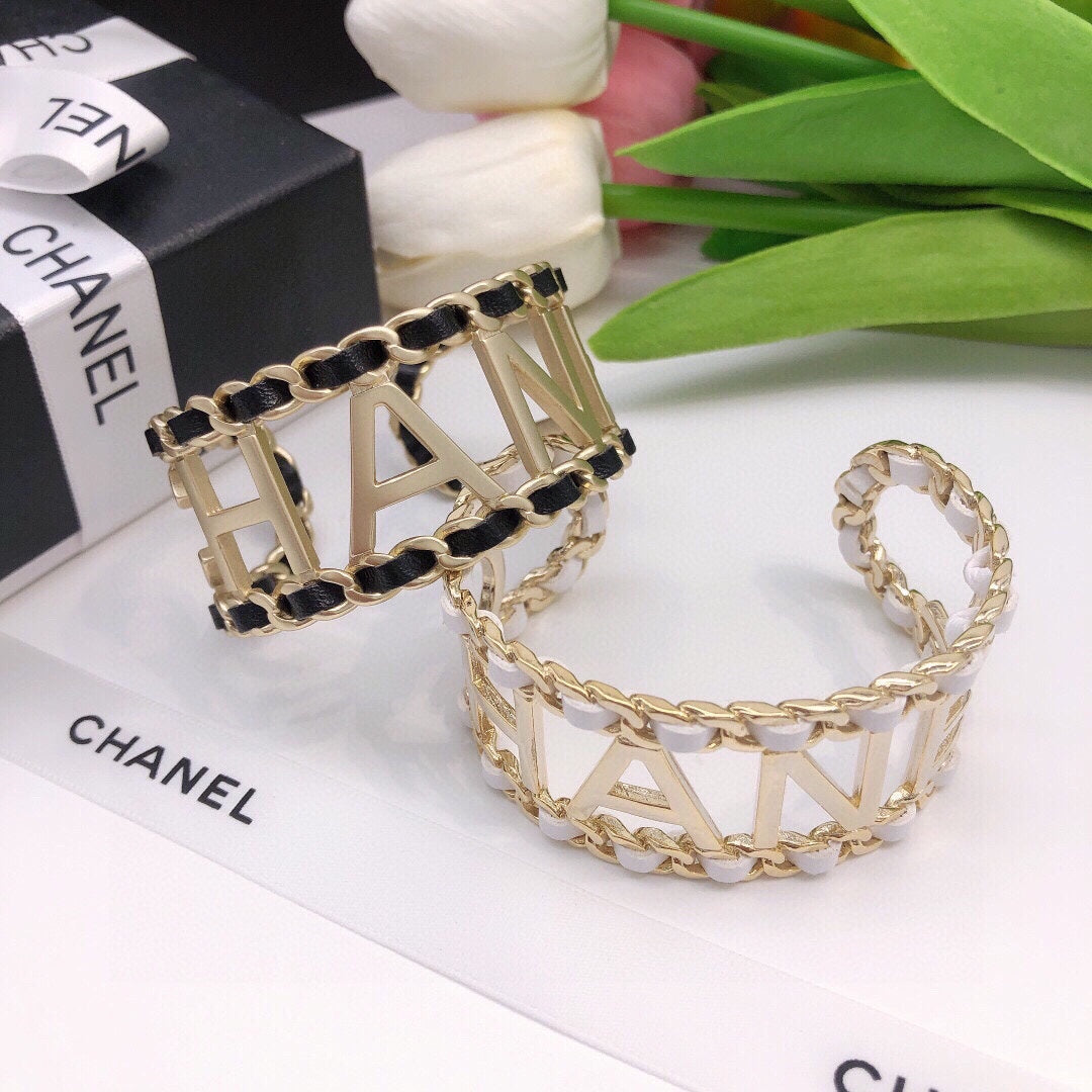 18K Chanel Vintage Pearl Cuff Bracelet