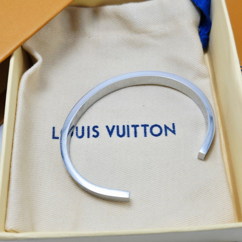 18K Louis Vuitton Monogram White Gold Bracelet