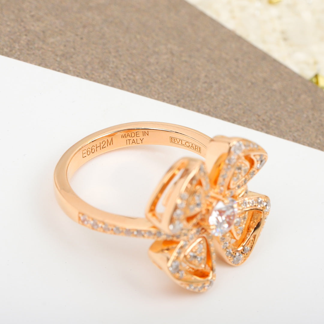 18K BVLGARI BV Fiorever Ring