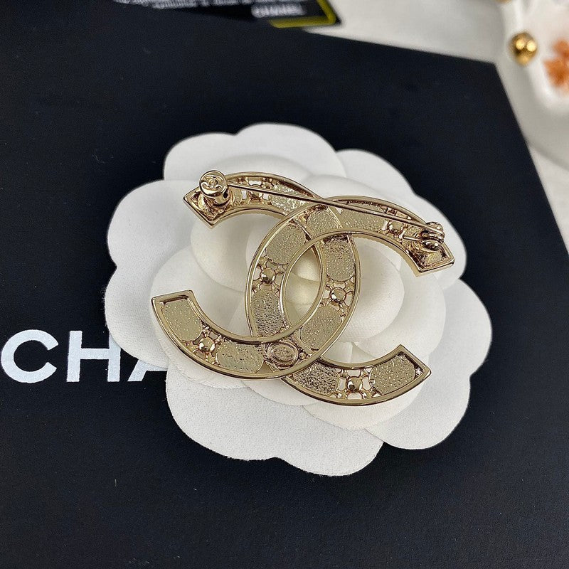 18K Chanel Color Crystal Diamond Brooch