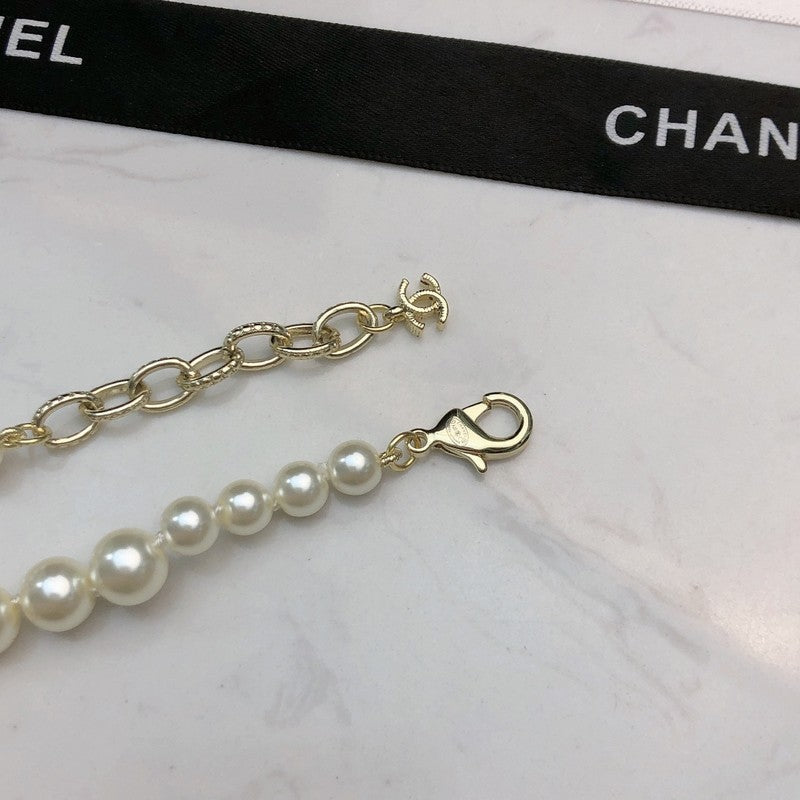18K Chanel Big Pearl Gold Bracelet