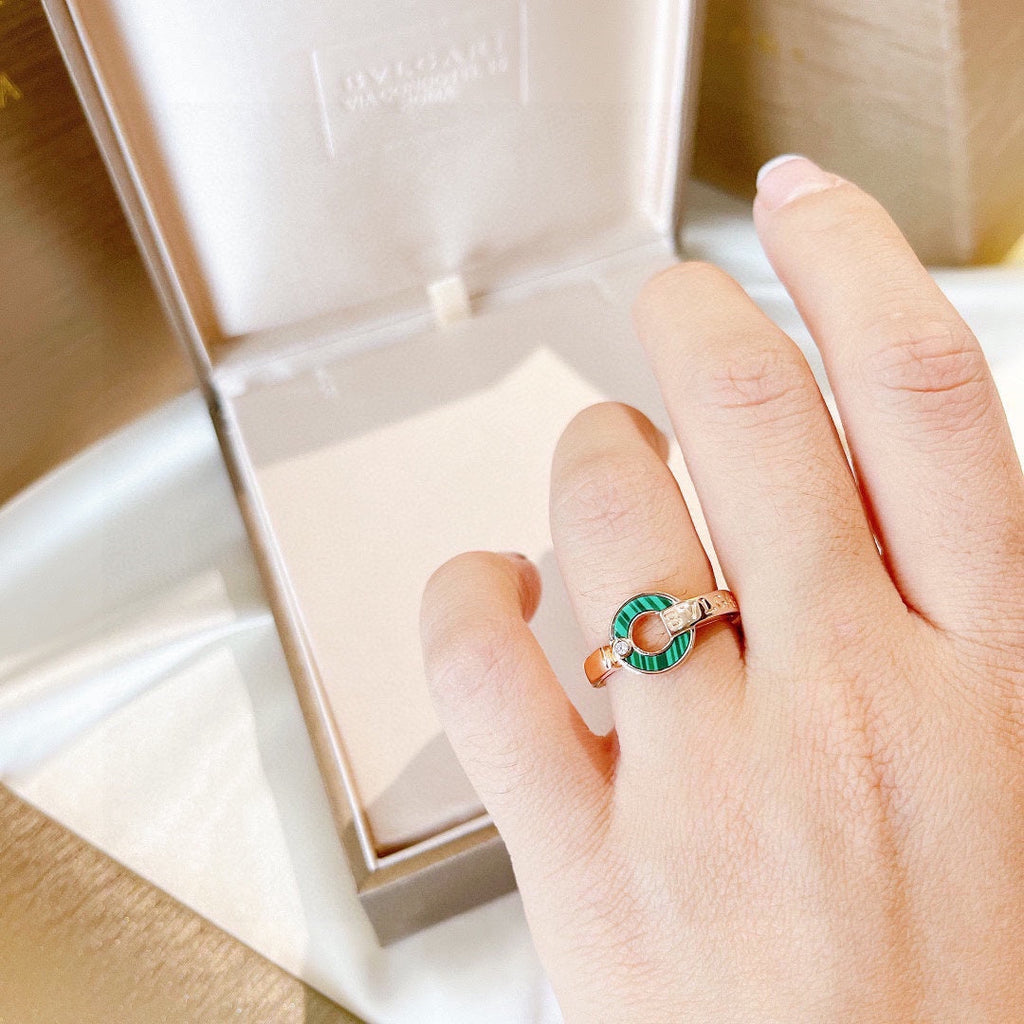 18K BVLGARI BV Malachite Ring