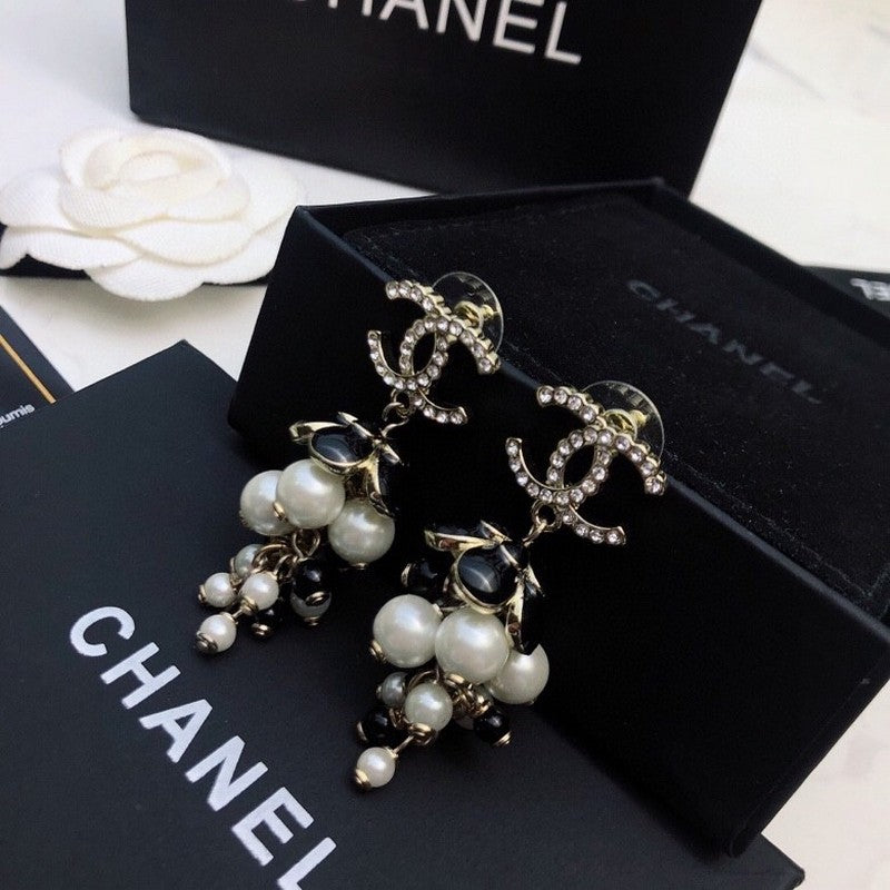 18K Chanel Black & White Pearl Gold Earrings