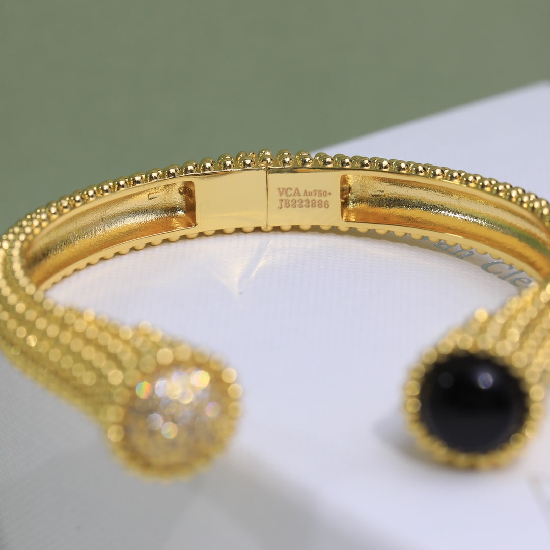 18K Van Cleef & Arpels Perlee Couleurs Bracelet