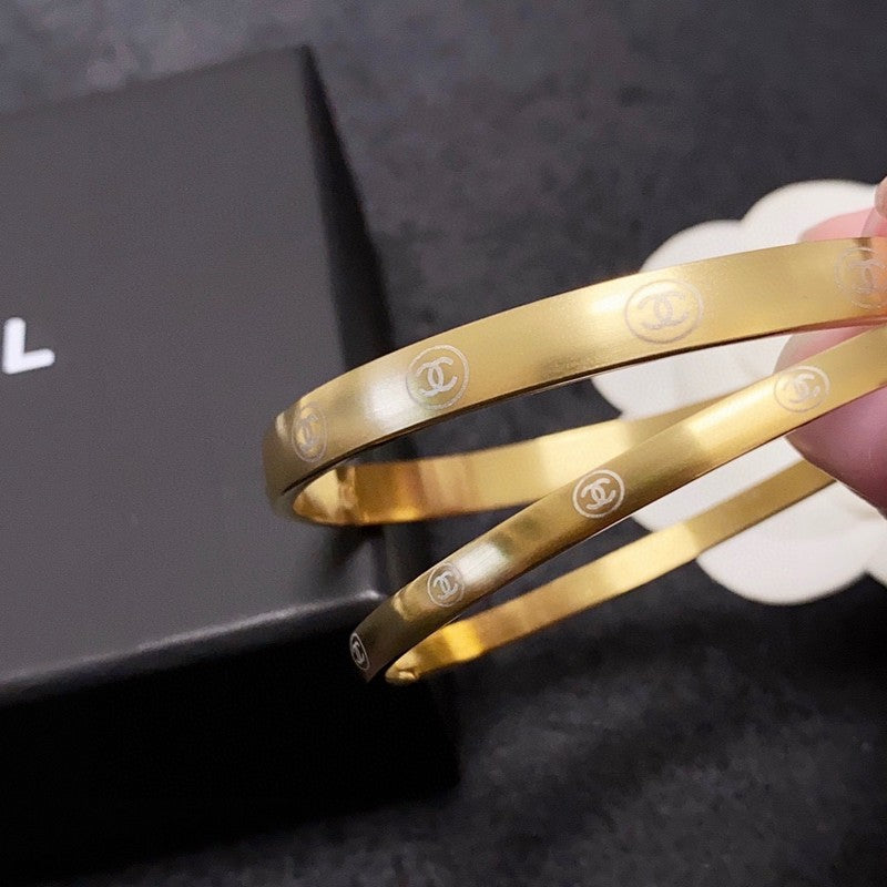 18K Chanel Yellow Gold Bracelet