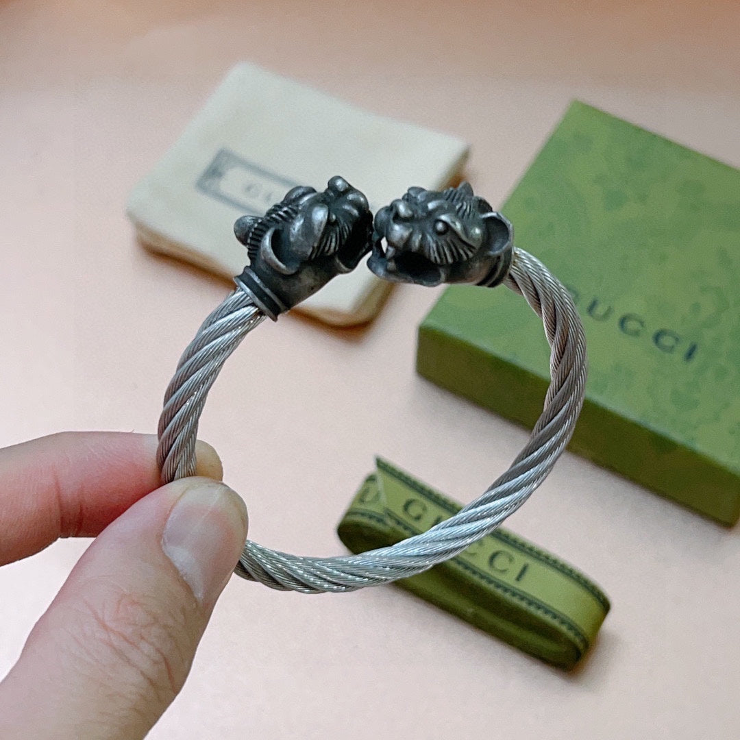 Gucci Double Tiger Head Vintage Bracelet