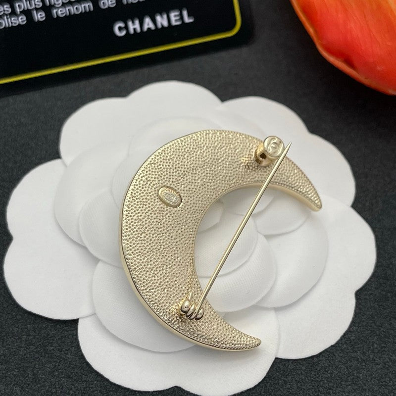 18K Chanel Moon Gold Brooch
