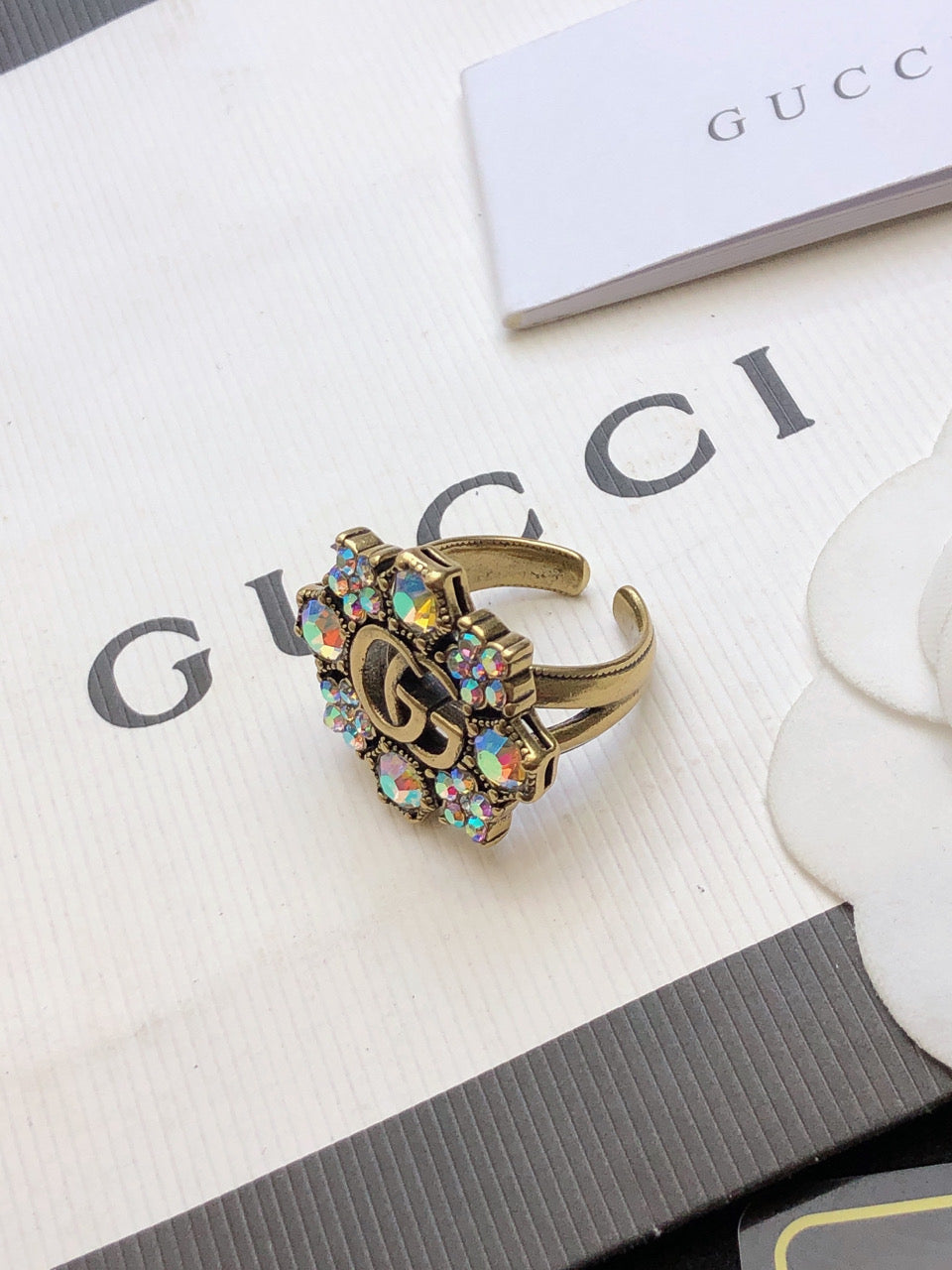 18K Gucci Crystal Flower Ring