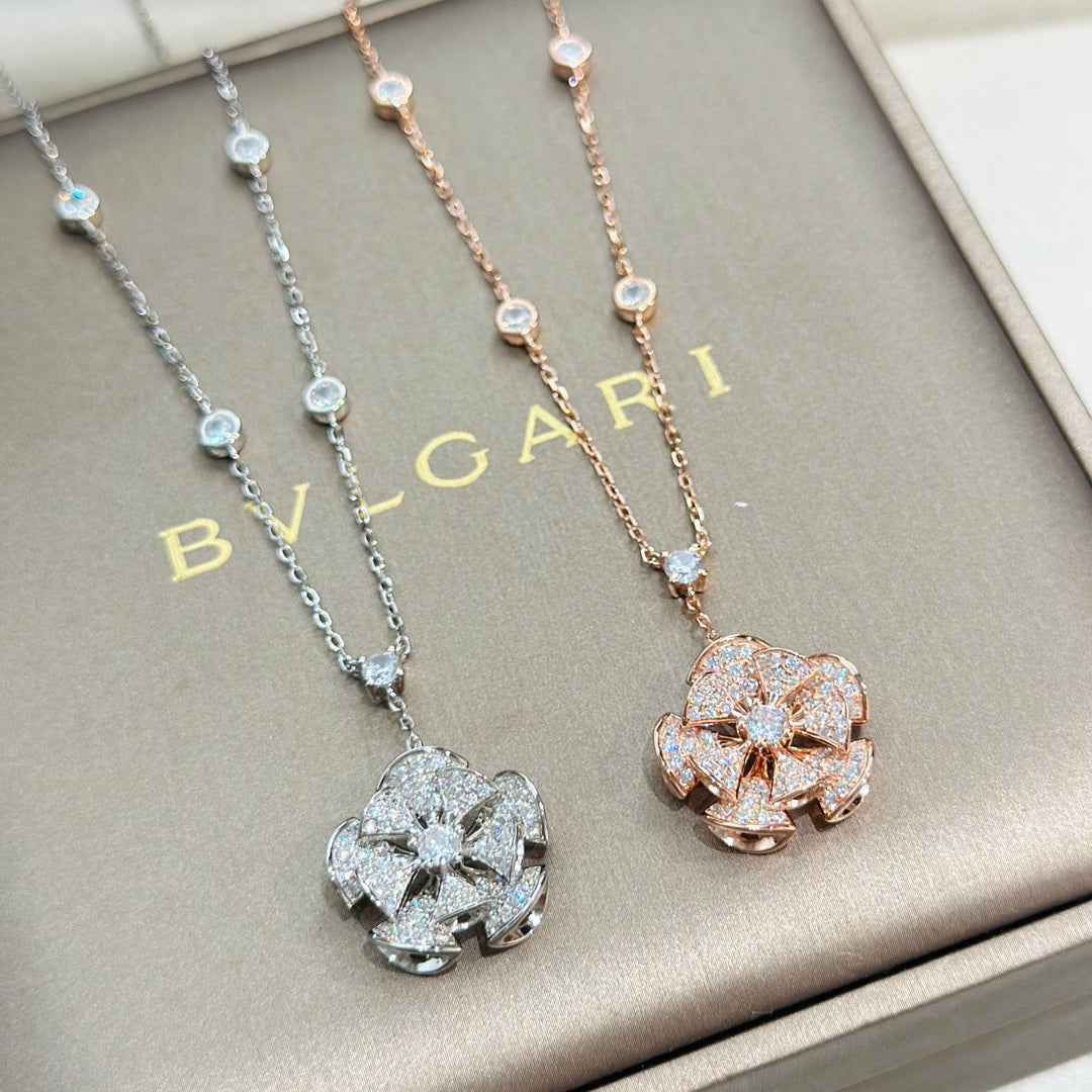 18K BVLGARI Divas' Dream Diamond Necklace
