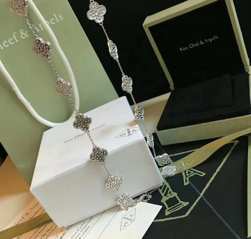 18K Van Cleef & Arpels Vintage Alhambra 20 Motifs Long Necklace