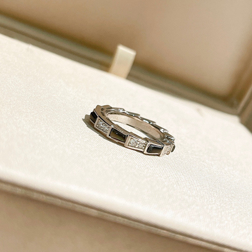 18K BVLGARI BV Serpenti Viper Malachite Ring
