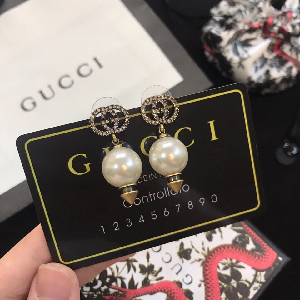 18K Gucci Pearl Pendant Earrings