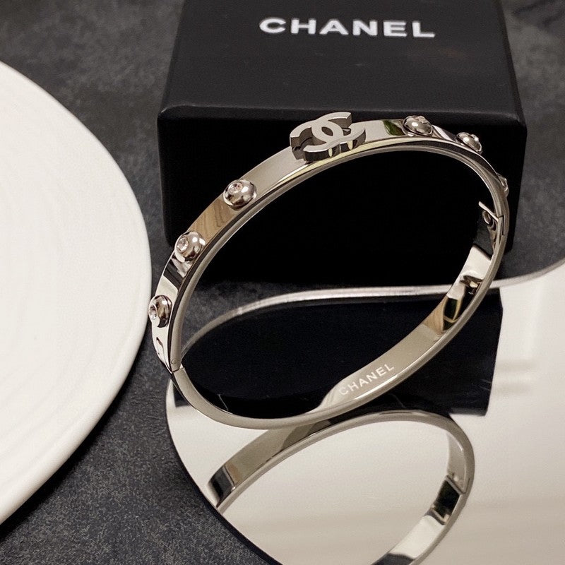 18K Chanel Vintage Diamond Bracelet