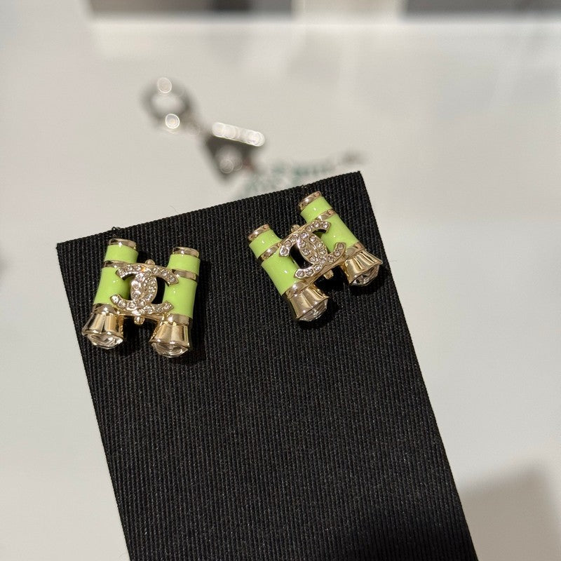 18K Chanel 26C Green Telescope Gold Earrings