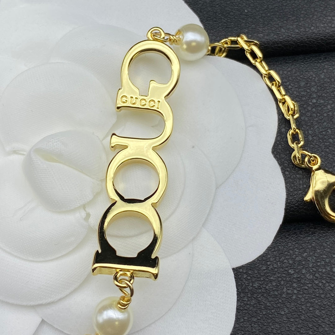 18K Gucci Letter Bracelet