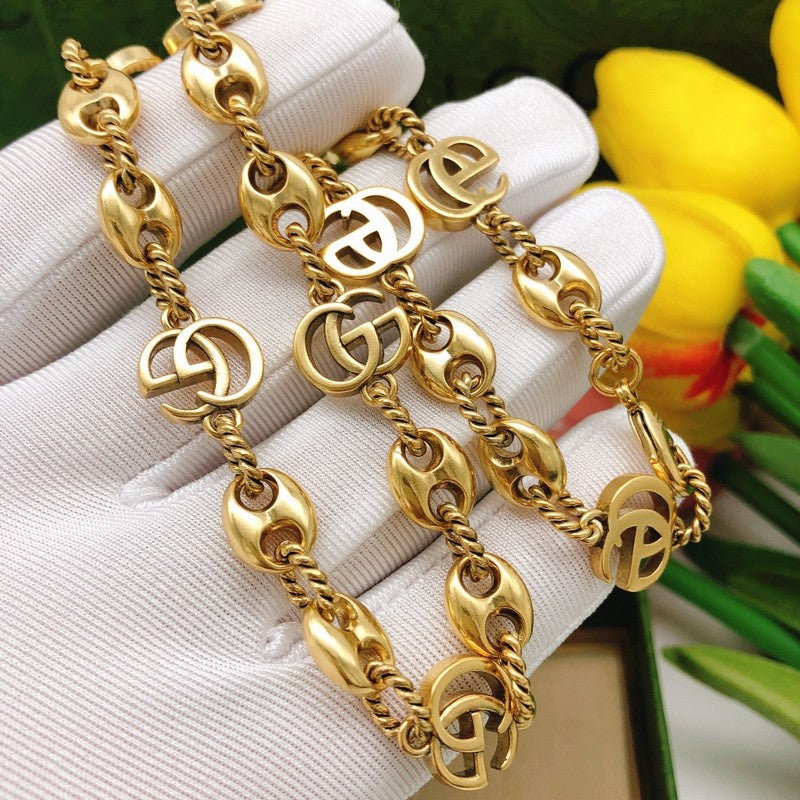 18K Gucci Interlocking G Twist Chain Necklace