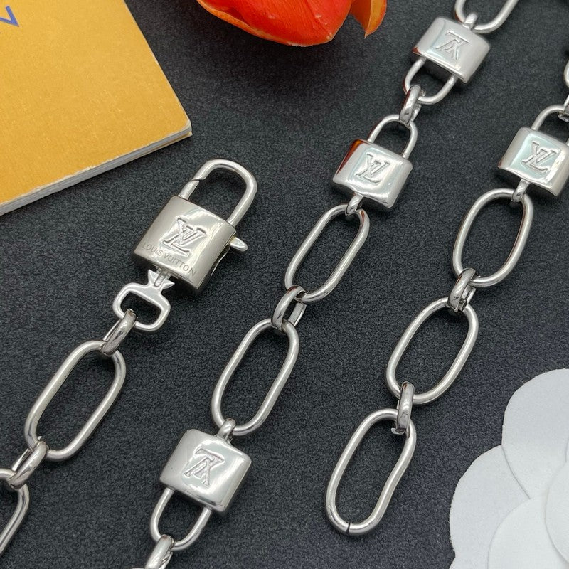 18K Louis Vuitton Lock Gold Chain Necklace