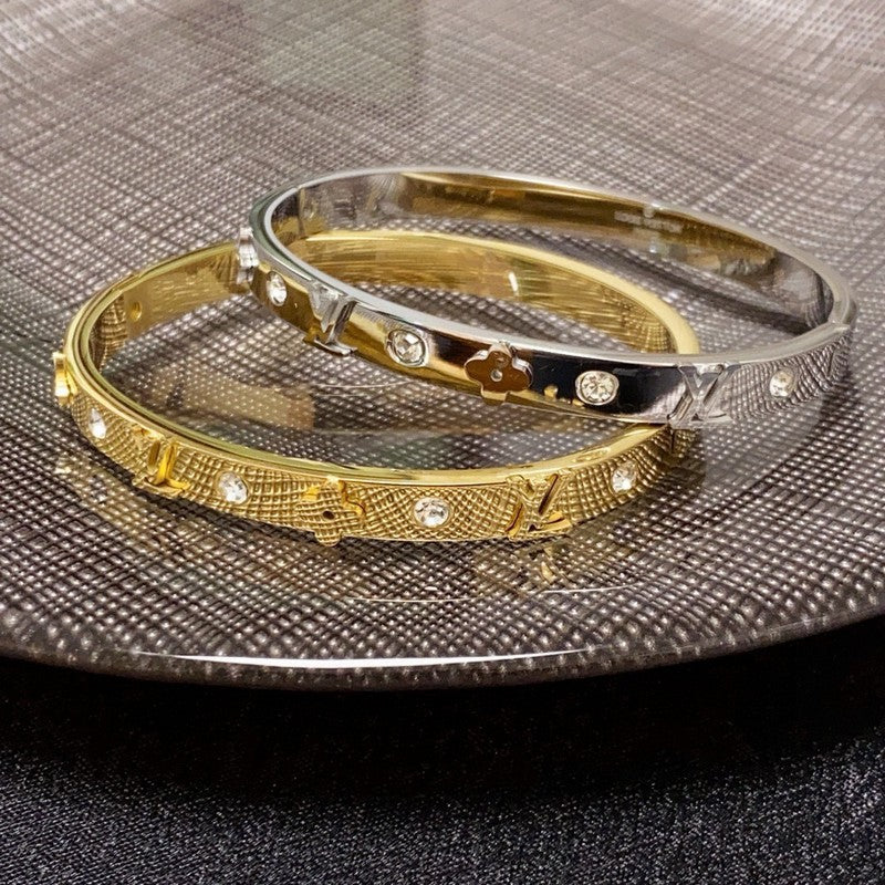 18K Louis Vuitton Pave Diamond Gold Bracelet