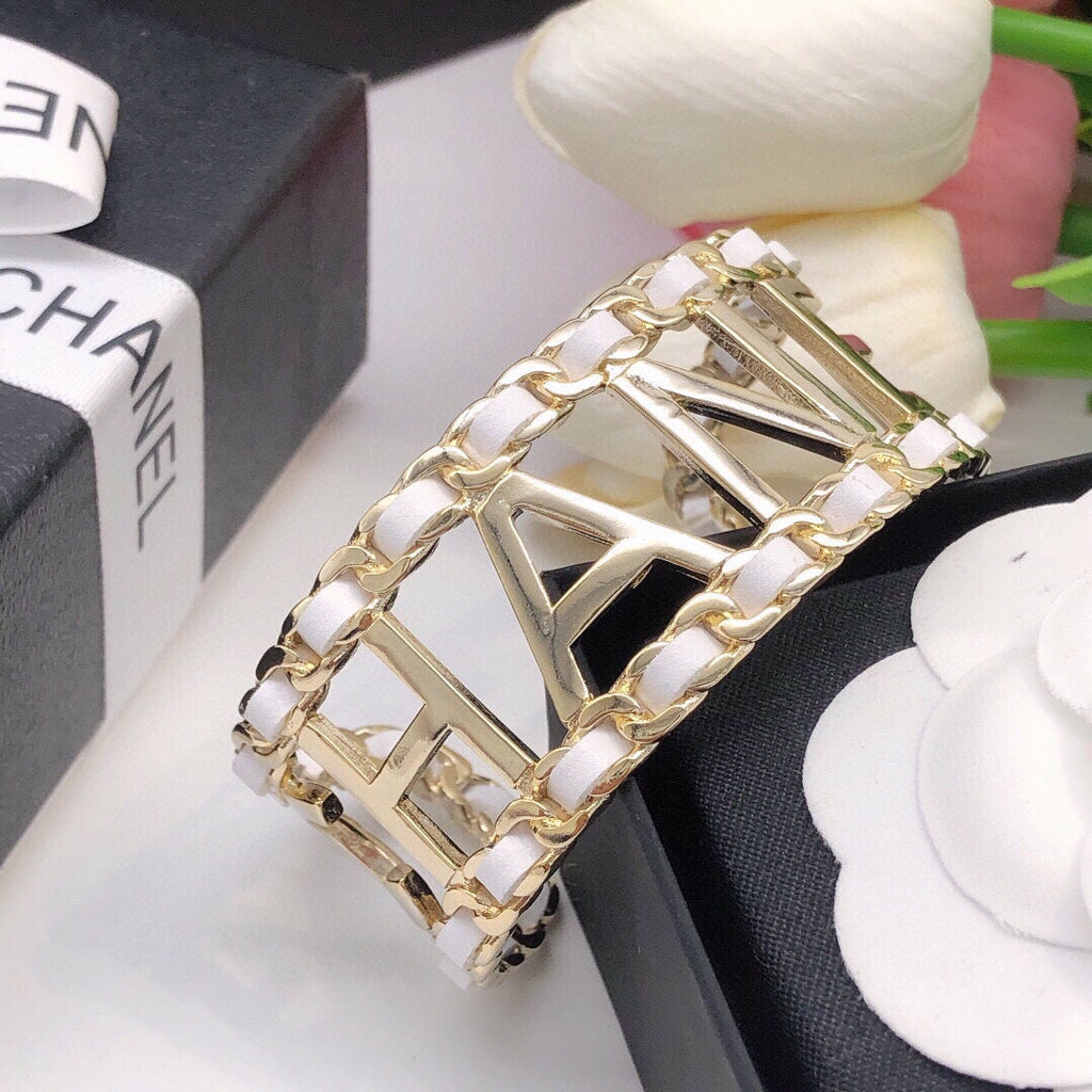 18K Chanel Vintage Pearl Cuff Bracelet