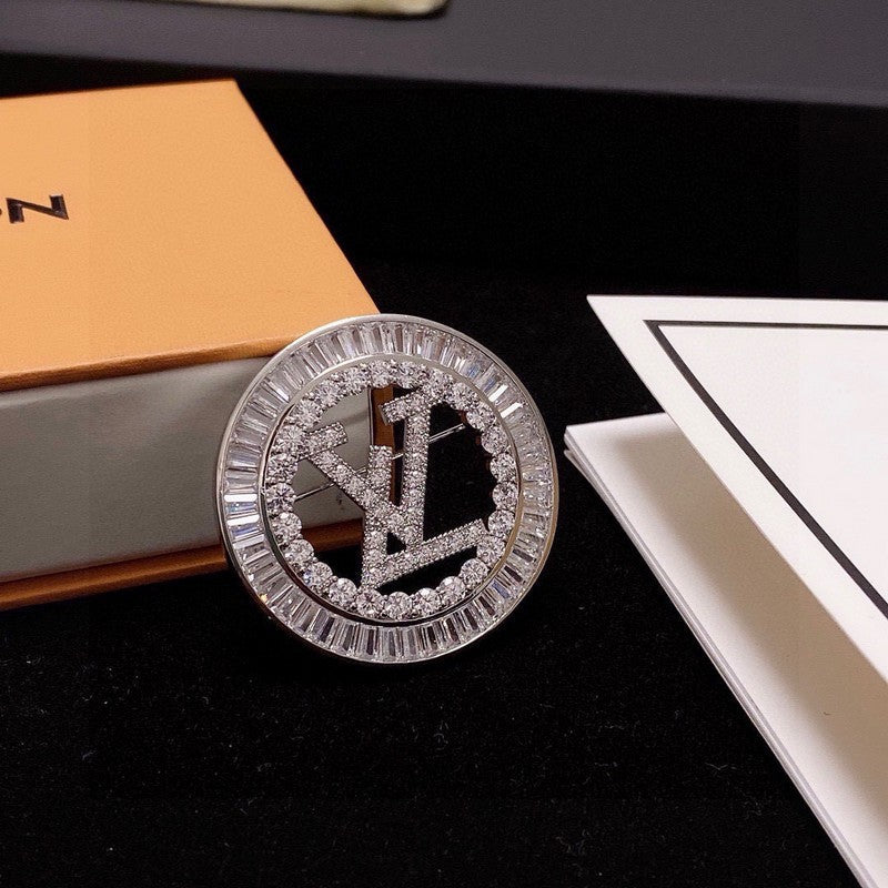 18K Louis Vuitton Full Diamond Brooch