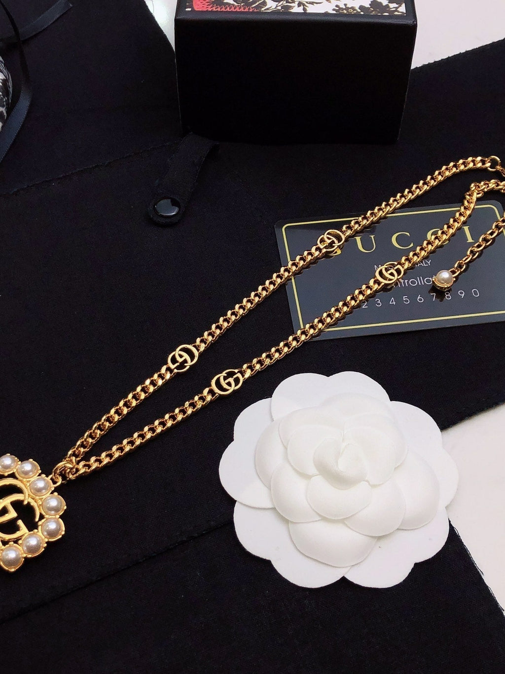 18K Gucci Pearl Necklace