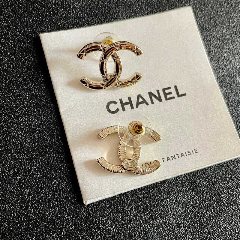 18K Chanel Vintage Gold Earrings